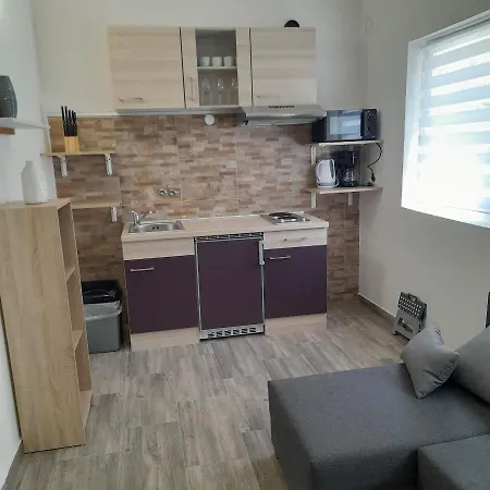 Kekec Apartment *